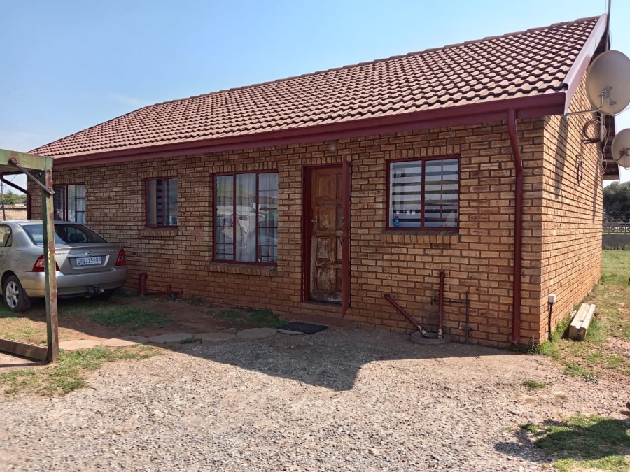 3 Bedroom Property for Sale in West Village Gauteng