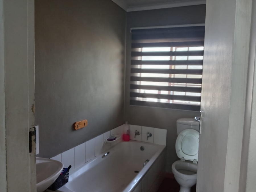 3 Bedroom Property for Sale in West Village Gauteng