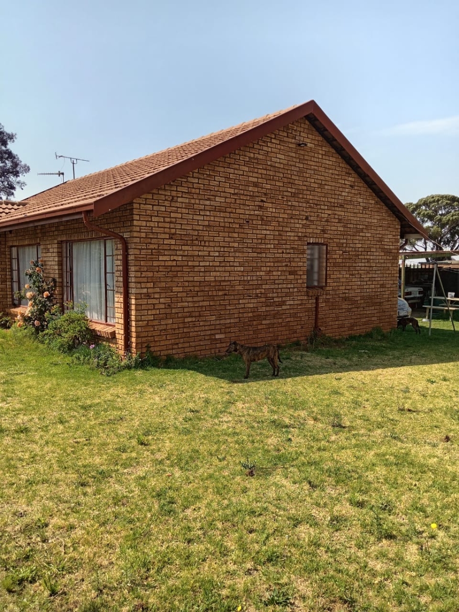 3 Bedroom Property for Sale in West Village Gauteng