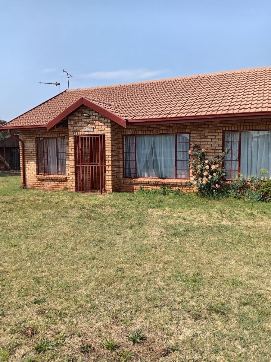 3 Bedroom Property for Sale in West Village Gauteng