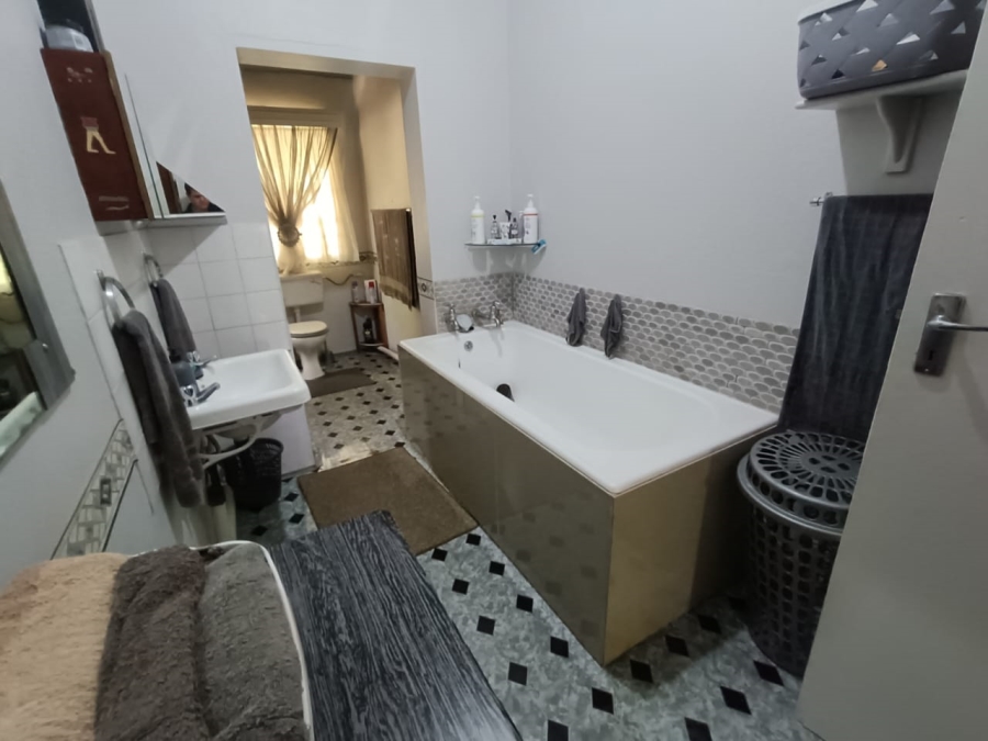 3 Bedroom Property for Sale in Pelzvale A H Gauteng