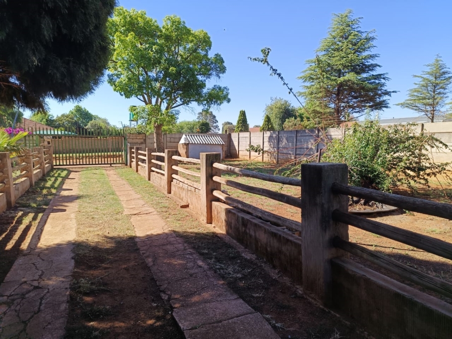 4 Bedroom Property for Sale in Hillside Gauteng