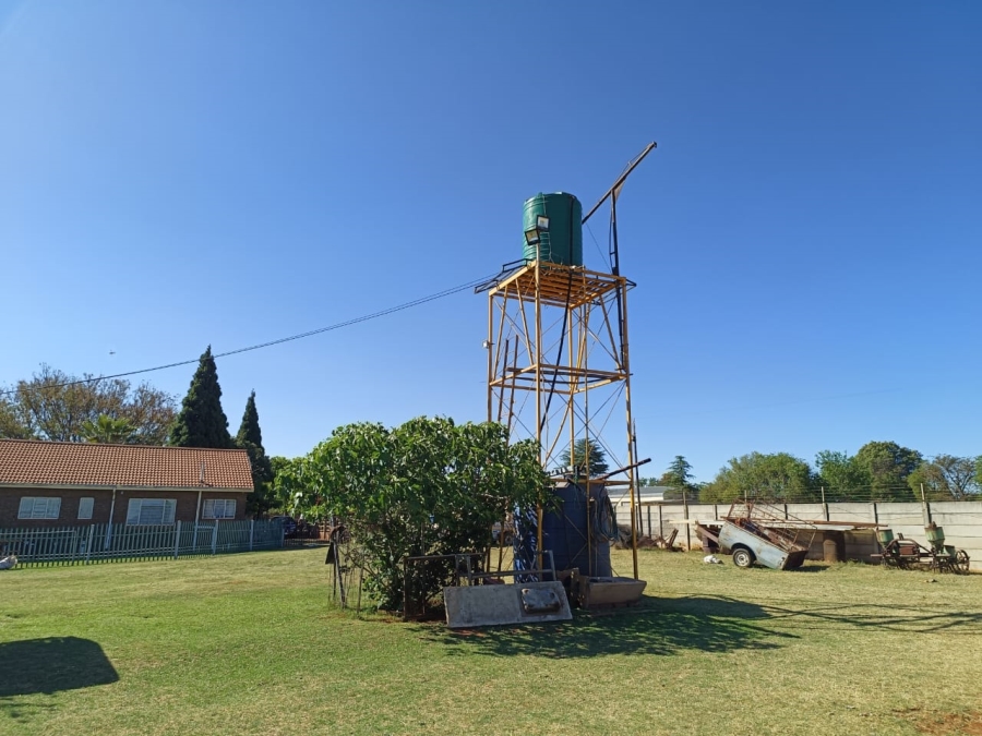 4 Bedroom Property for Sale in Hillside Gauteng