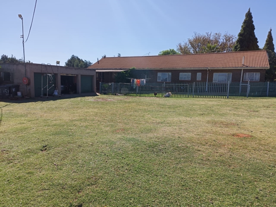 4 Bedroom Property for Sale in Hillside Gauteng