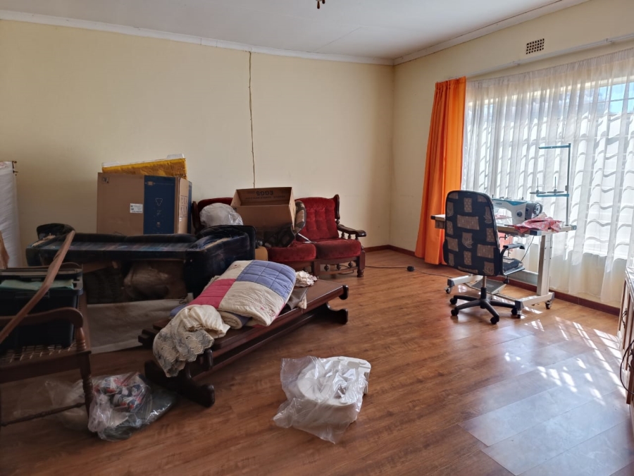 4 Bedroom Property for Sale in Hillside Gauteng