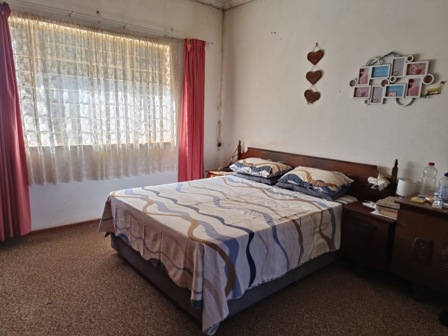 4 Bedroom Property for Sale in Hillside Gauteng