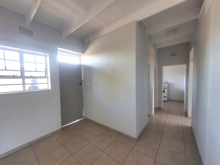 To Let 1 Bedroom Property for Rent in Kenmare Gauteng