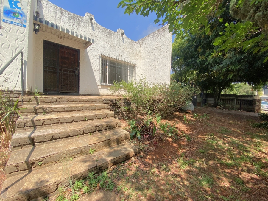 4 Bedroom Property for Sale in Wilro Park Gauteng