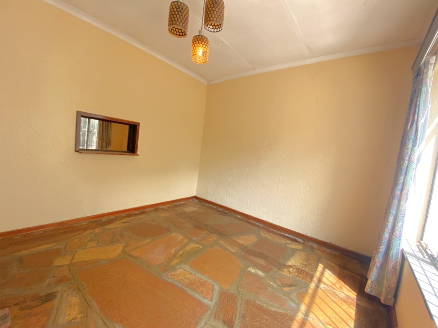 4 Bedroom Property for Sale in Wilro Park Gauteng