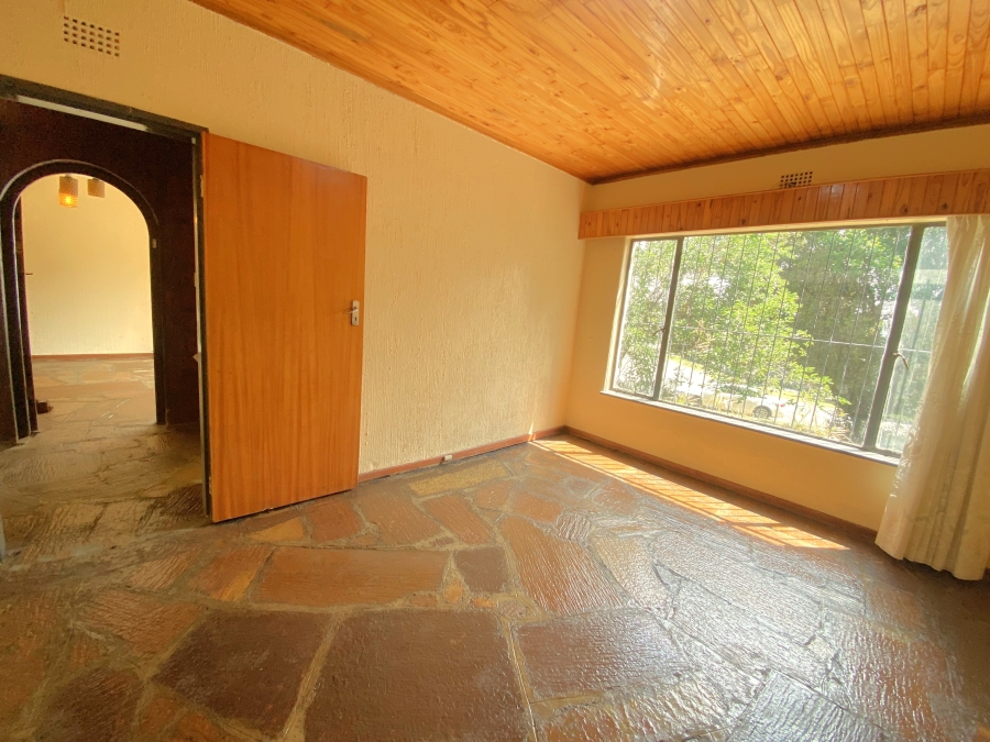 4 Bedroom Property for Sale in Wilro Park Gauteng