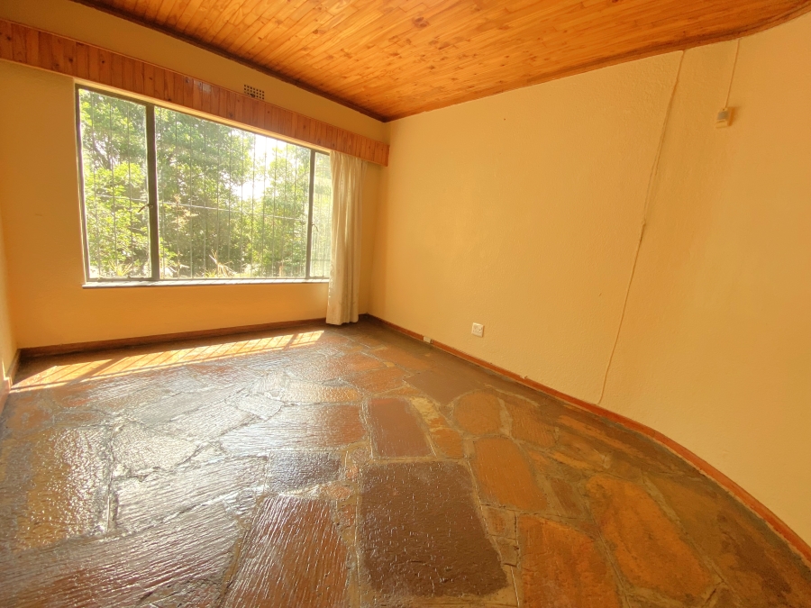 4 Bedroom Property for Sale in Wilro Park Gauteng