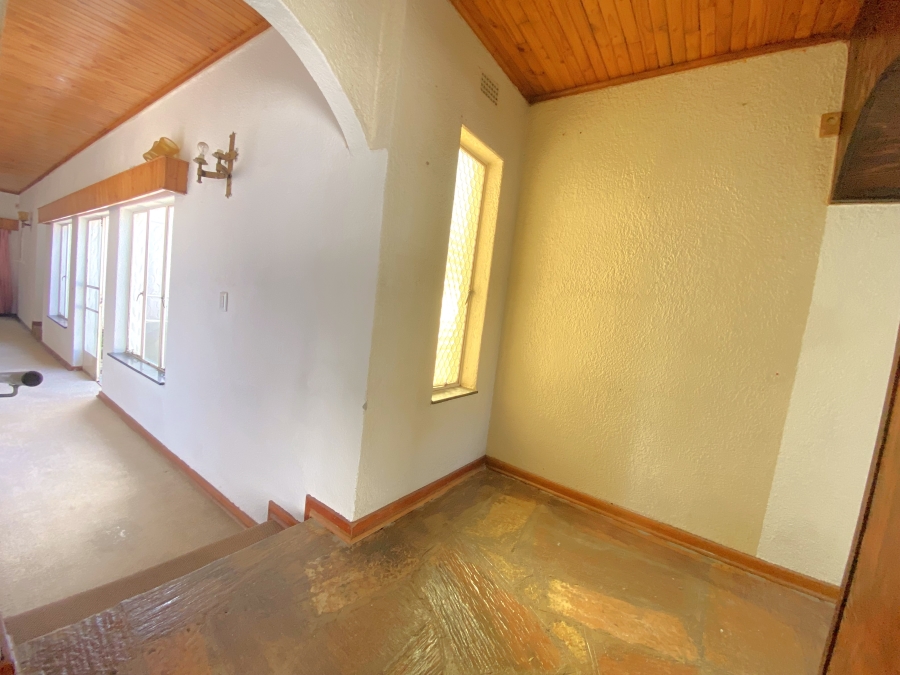 4 Bedroom Property for Sale in Wilro Park Gauteng