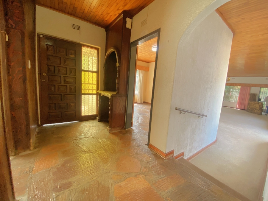 4 Bedroom Property for Sale in Wilro Park Gauteng