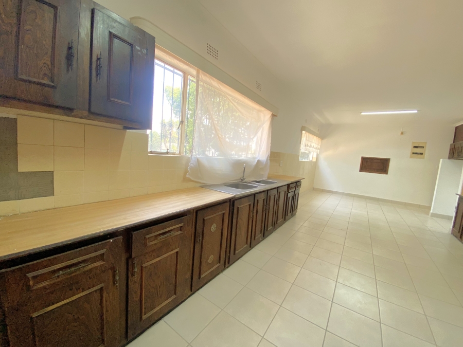 4 Bedroom Property for Sale in Wilro Park Gauteng