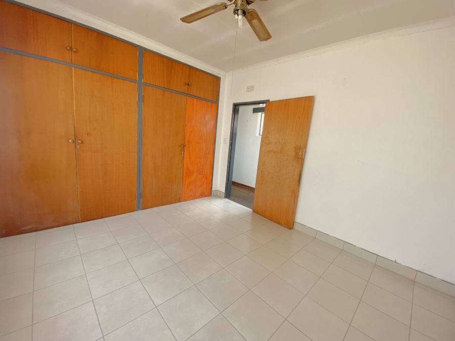 4 Bedroom Property for Sale in Wilro Park Gauteng