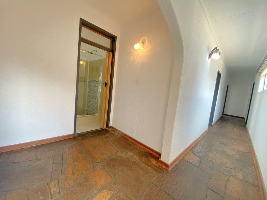 4 Bedroom Property for Sale in Wilro Park Gauteng