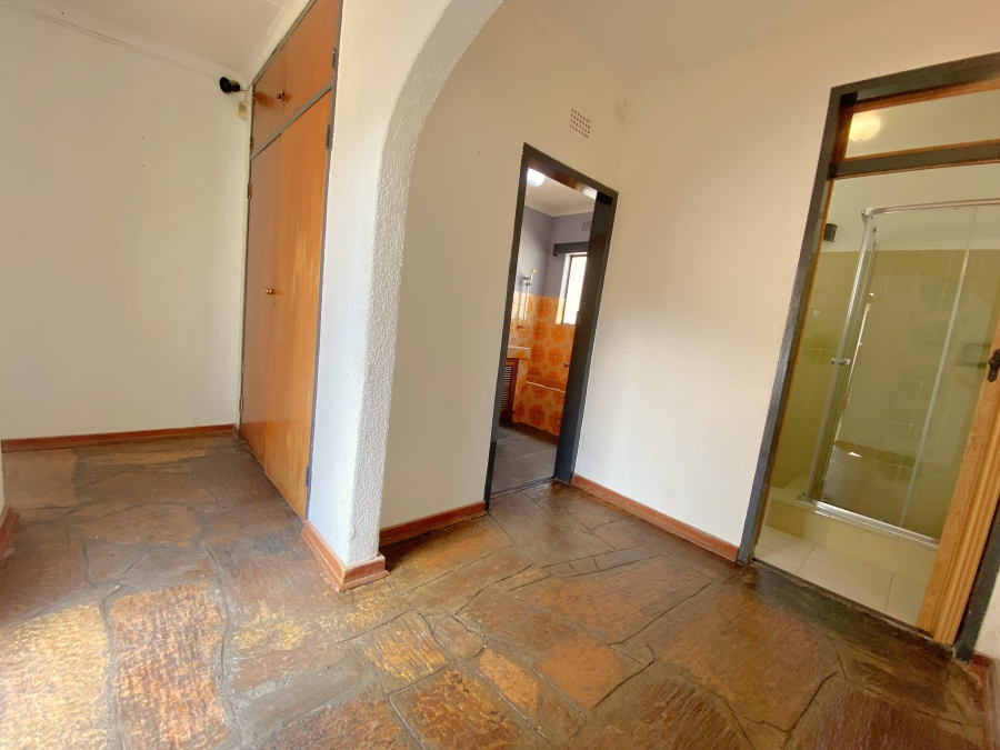 4 Bedroom Property for Sale in Wilro Park Gauteng