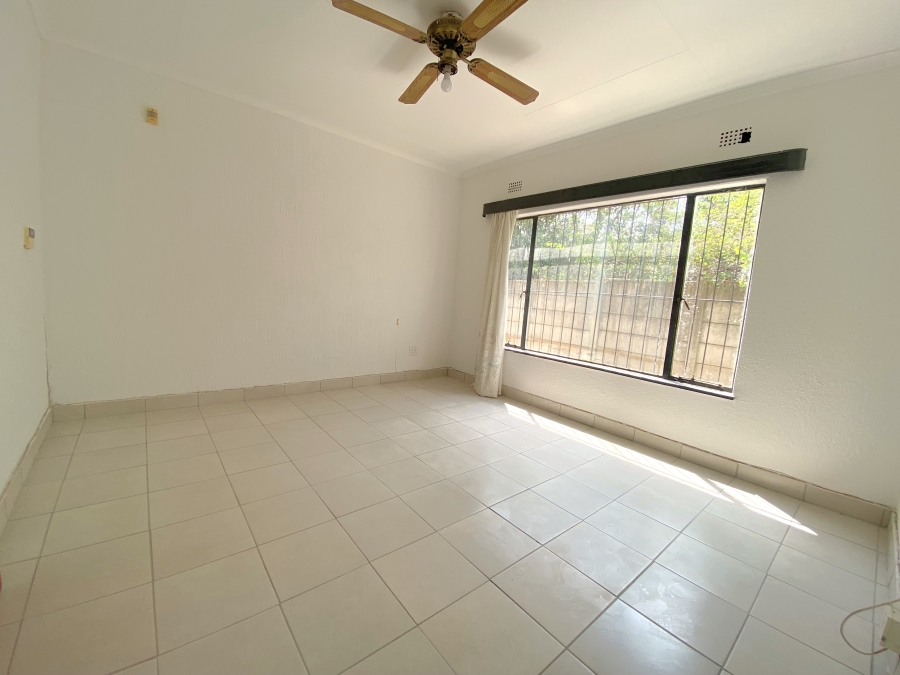 4 Bedroom Property for Sale in Wilro Park Gauteng