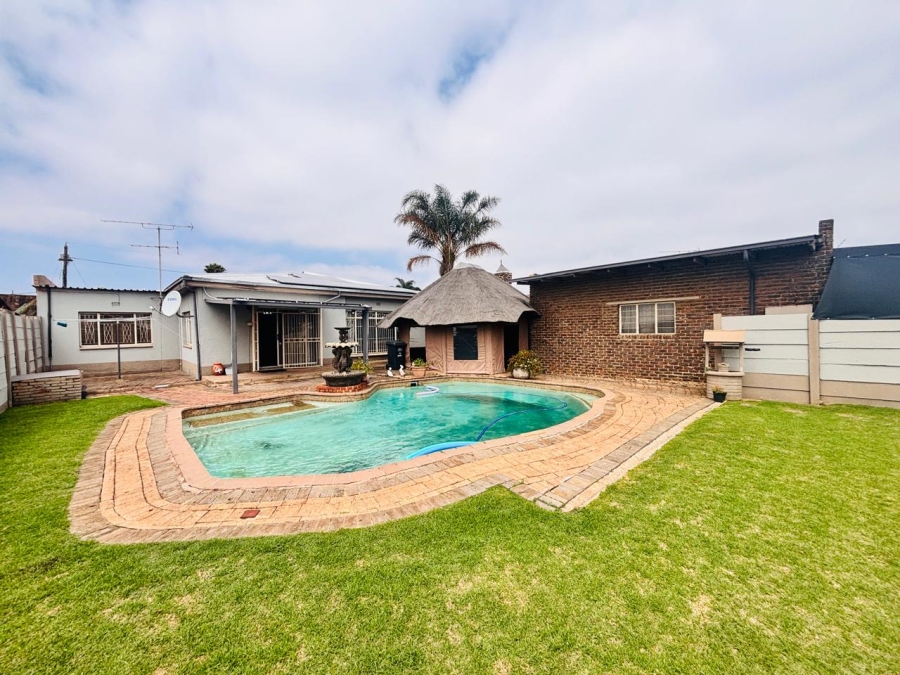 3 Bedroom Property for Sale in Krugersdorp West Gauteng