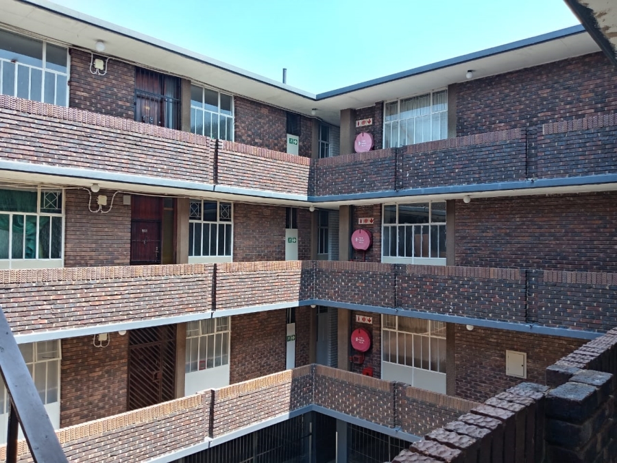1 Bedroom Property for Sale in Horison Gauteng