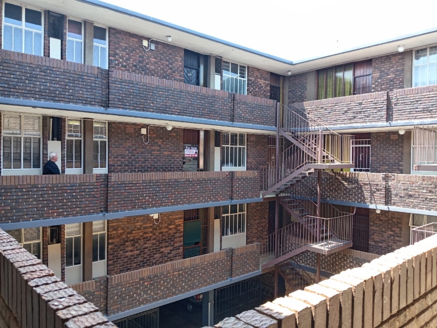 1 Bedroom Property for Sale in Horison Gauteng