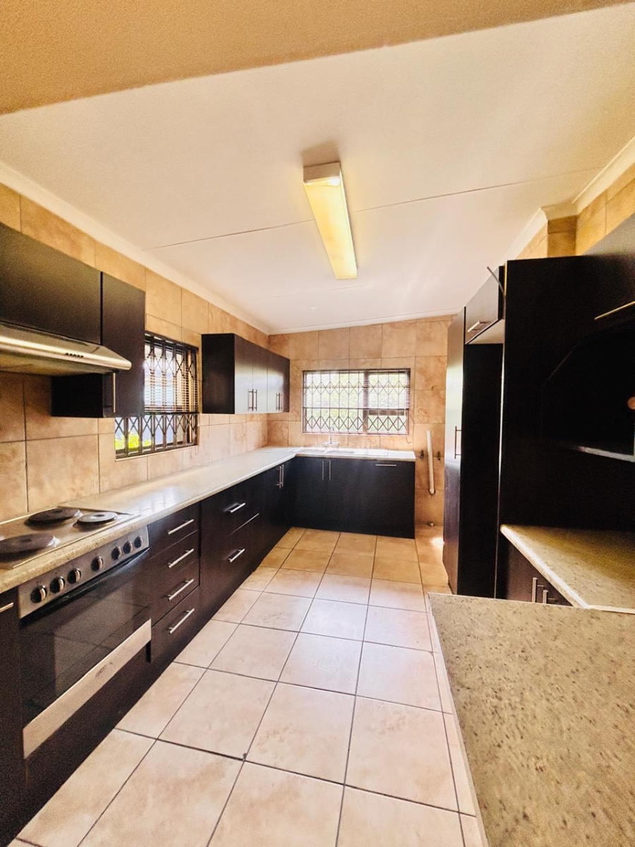 6 Bedroom Property for Sale in Krugersdorp West Gauteng