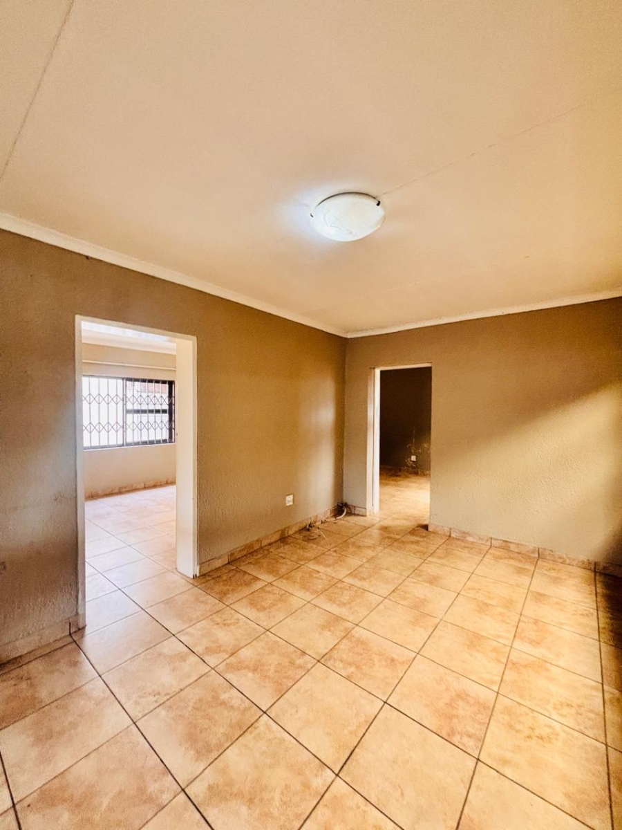 6 Bedroom Property for Sale in Krugersdorp West Gauteng