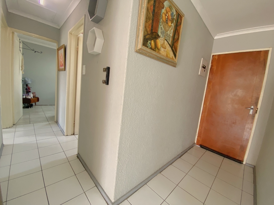 2 Bedroom Property for Sale in Krugersdorp North Gauteng