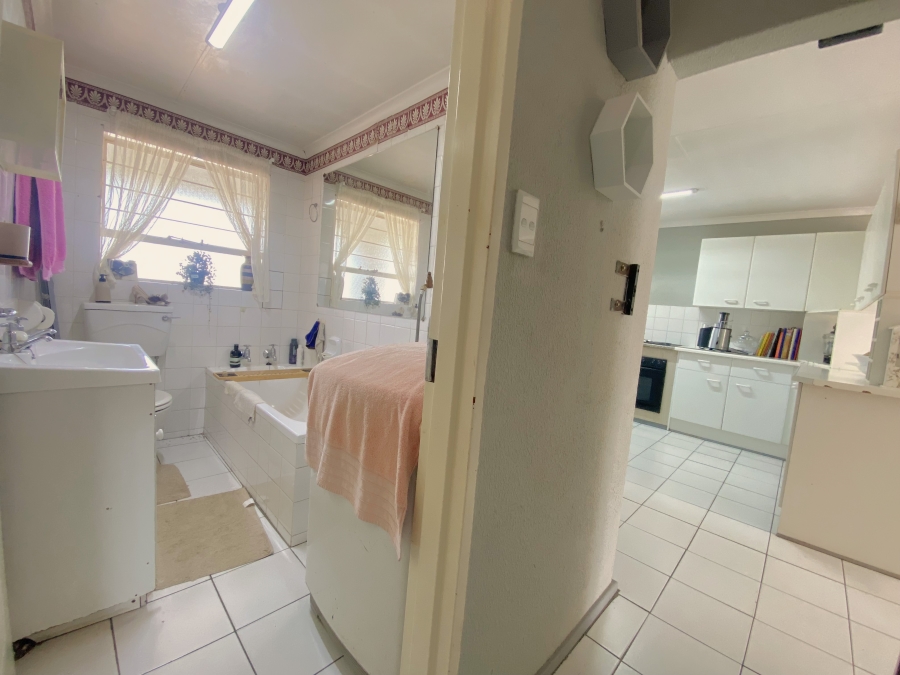 2 Bedroom Property for Sale in Krugersdorp North Gauteng