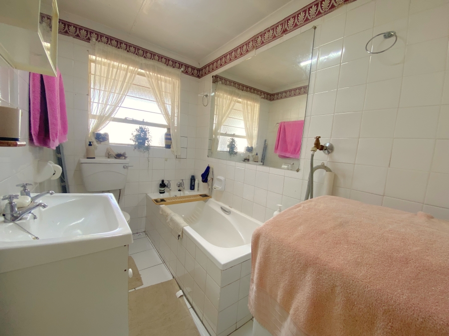 2 Bedroom Property for Sale in Krugersdorp North Gauteng