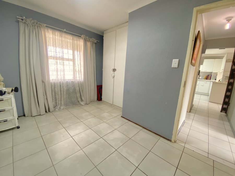 2 Bedroom Property for Sale in Krugersdorp North Gauteng