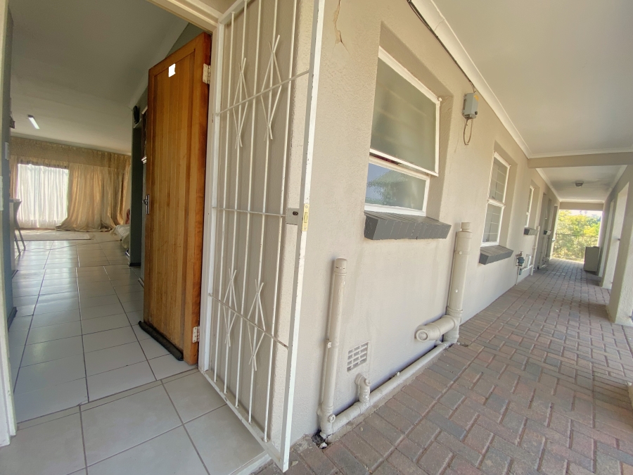 2 Bedroom Property for Sale in Krugersdorp North Gauteng