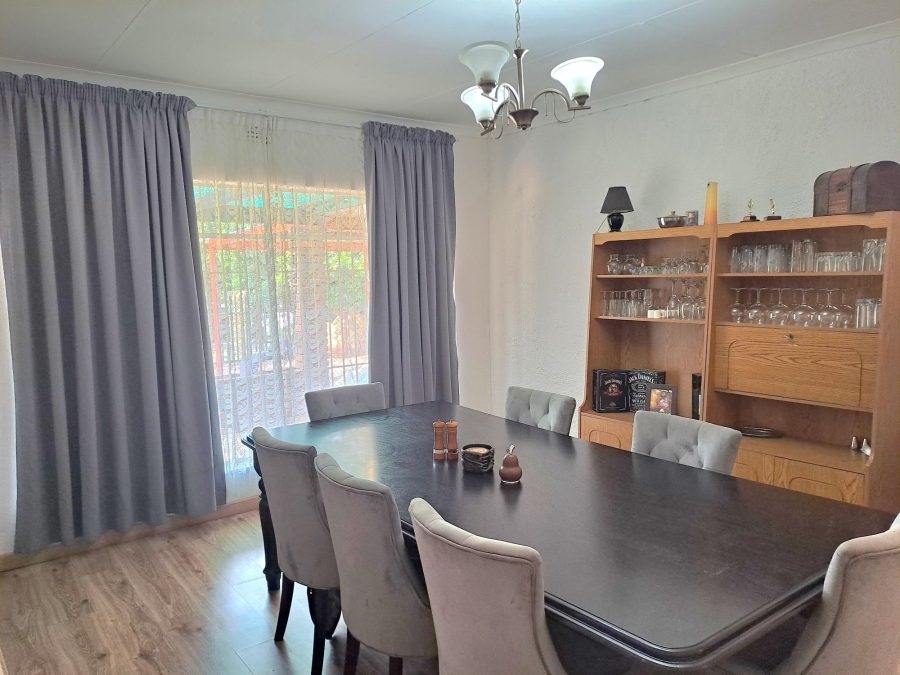 3 Bedroom Property for Sale in Wilro Park Gauteng