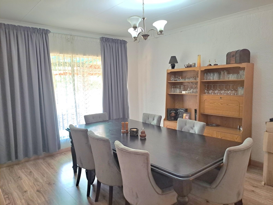 3 Bedroom Property for Sale in Wilro Park Gauteng