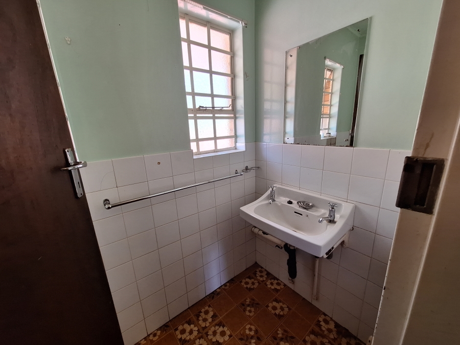 4 Bedroom Property for Sale in Monument Gauteng