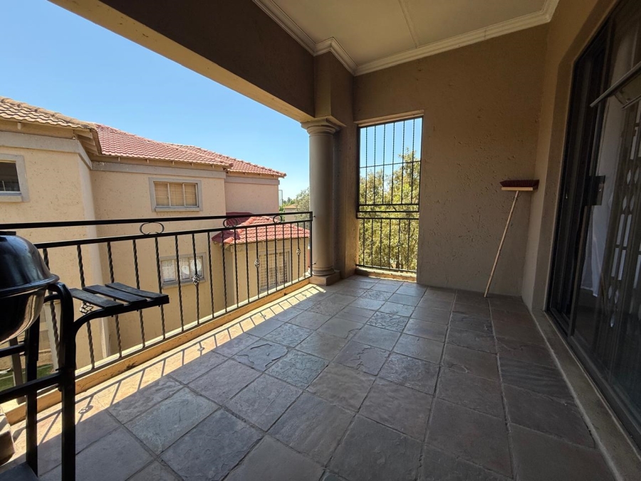 1 Bedroom Property for Sale in Weltevreden Park Gauteng