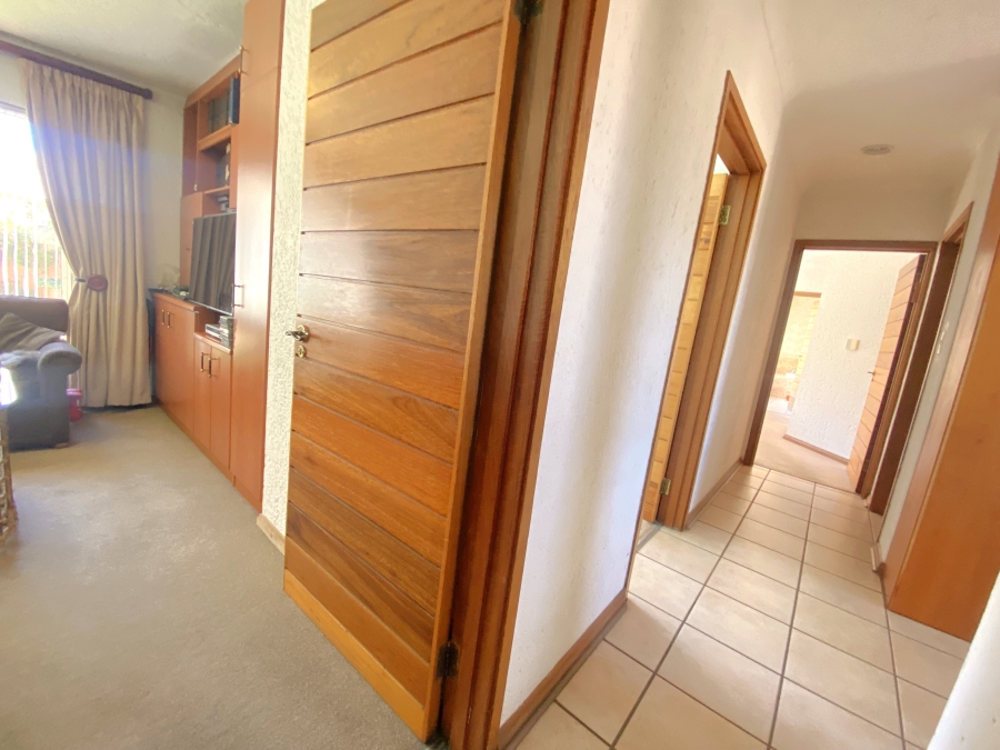 3 Bedroom Property for Sale in Monument Gauteng