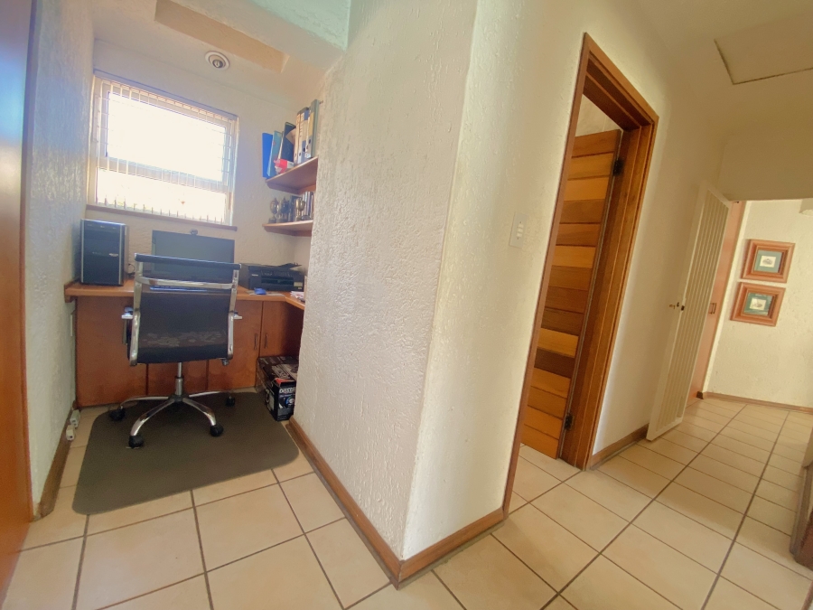 3 Bedroom Property for Sale in Monument Gauteng