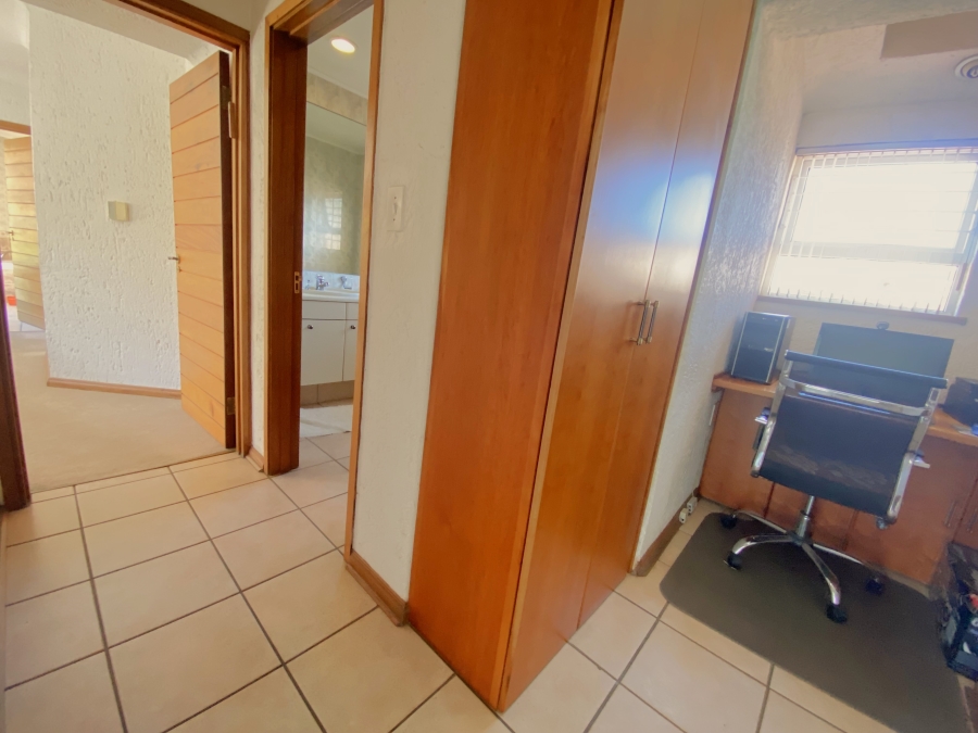 3 Bedroom Property for Sale in Monument Gauteng