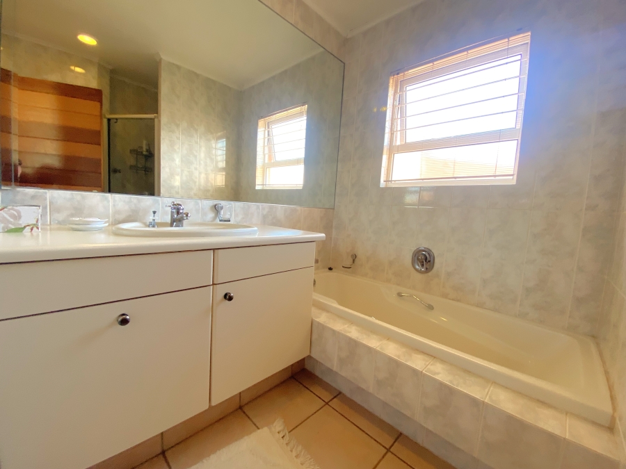 3 Bedroom Property for Sale in Monument Gauteng