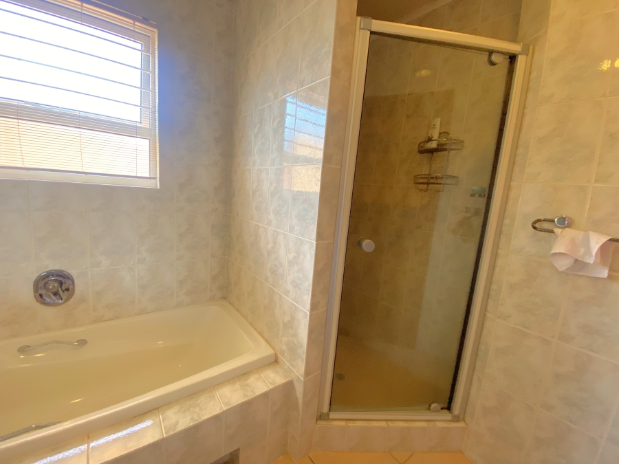 3 Bedroom Property for Sale in Monument Gauteng