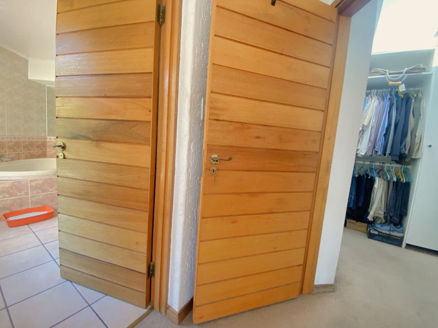 3 Bedroom Property for Sale in Monument Gauteng