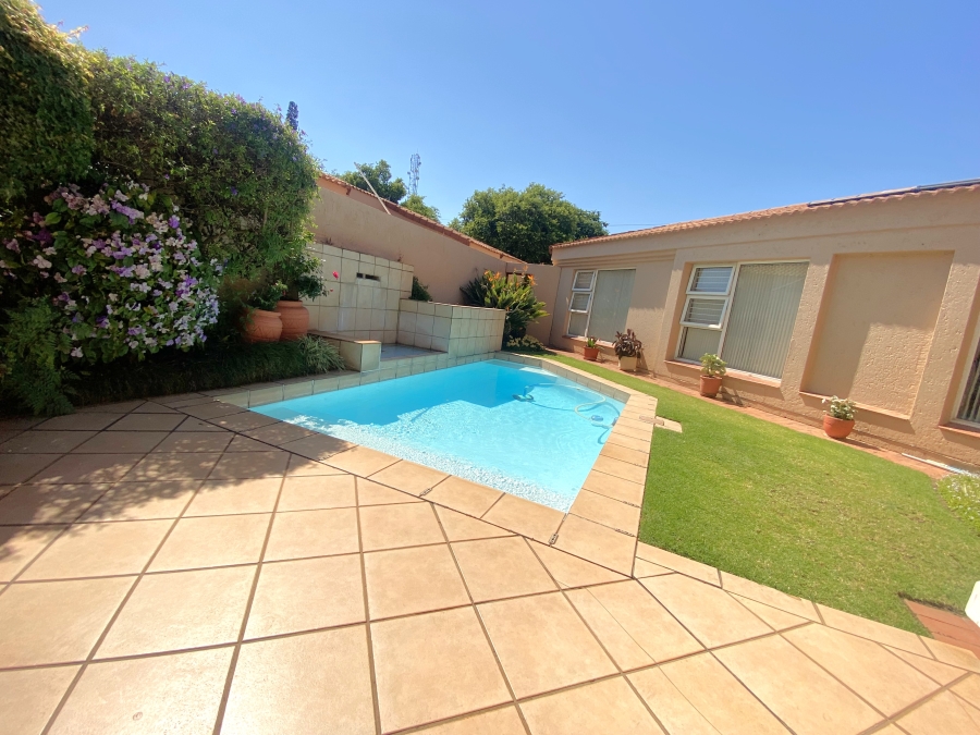 3 Bedroom Property for Sale in Monument Gauteng