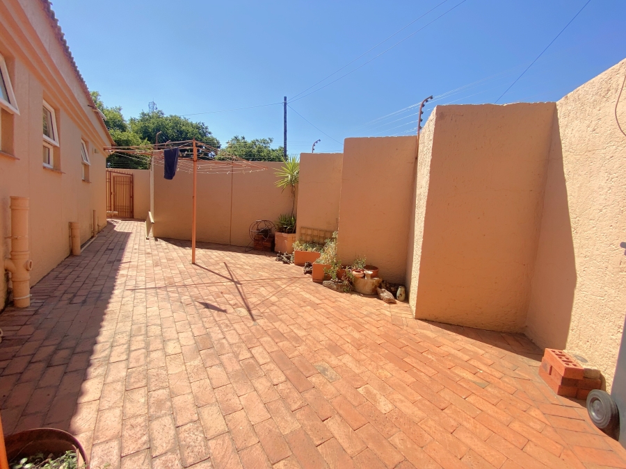 3 Bedroom Property for Sale in Monument Gauteng