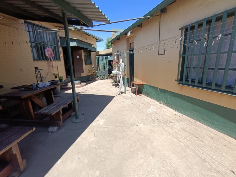 4 Bedroom Property for Sale in Homelake Gauteng