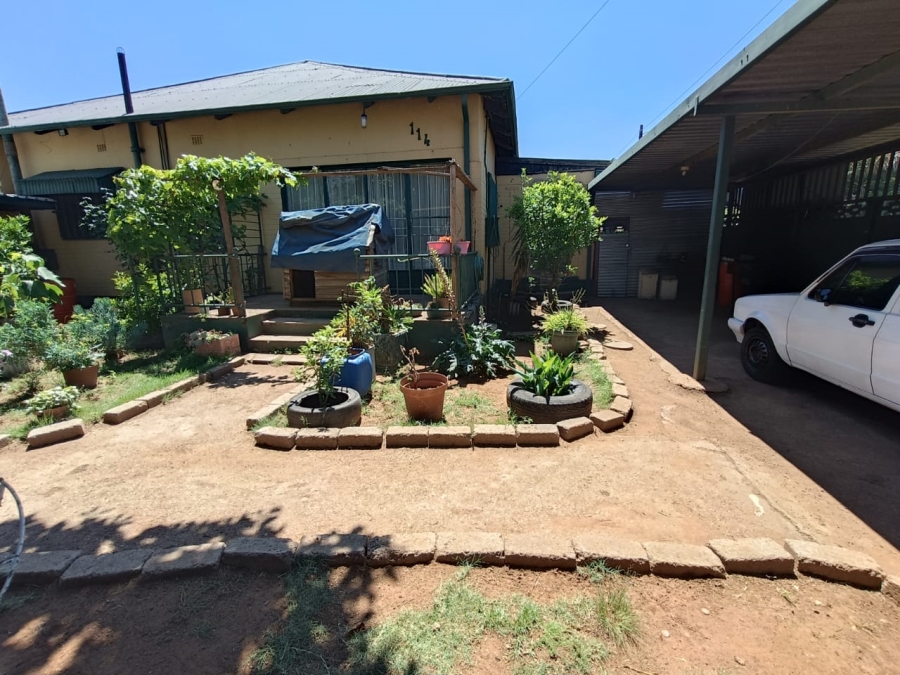 4 Bedroom Property for Sale in Homelake Gauteng