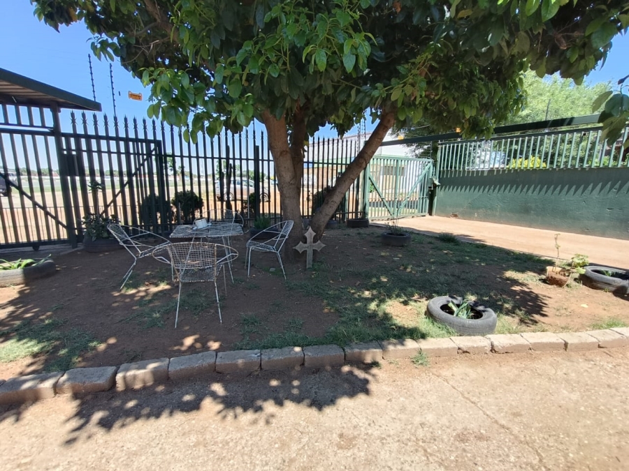 4 Bedroom Property for Sale in Homelake Gauteng