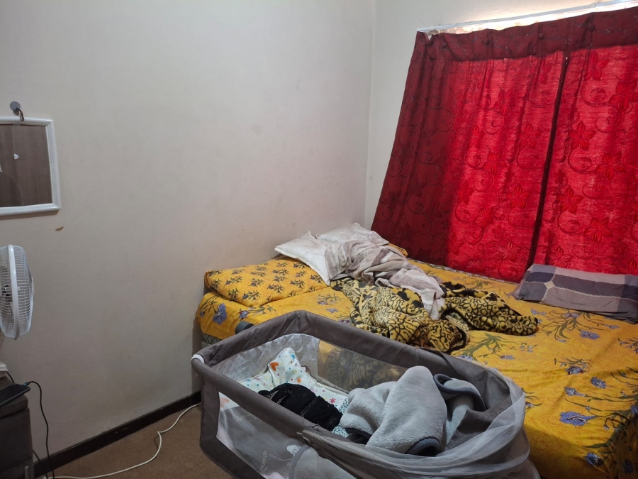 2 Bedroom Property for Sale in Greenhills Gauteng