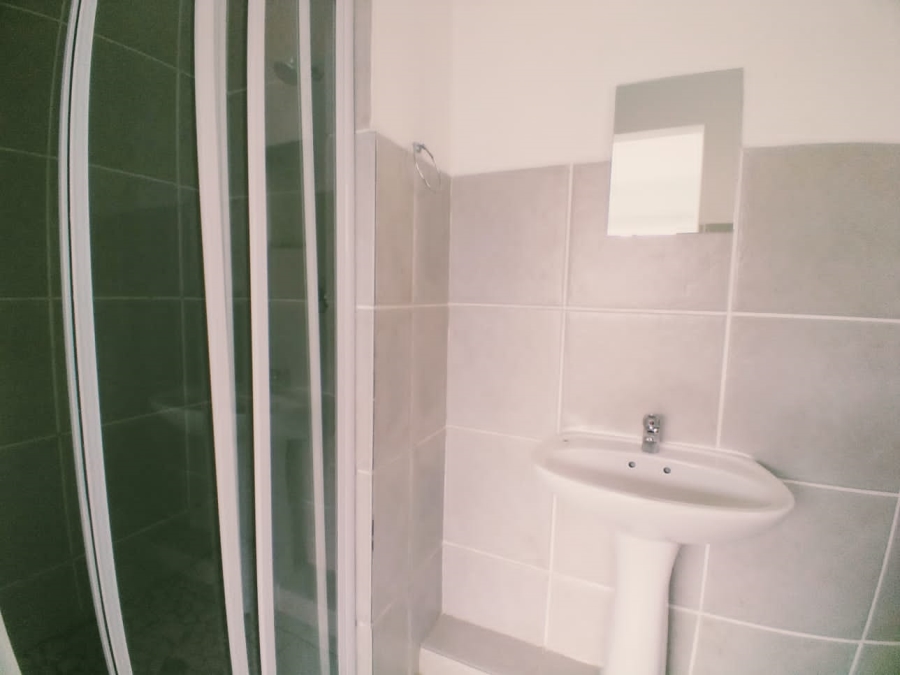 2 Bedroom Property for Sale in Fairland Gauteng