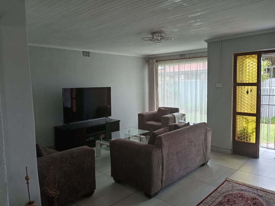 4 Bedroom Property for Sale in Sophiatown Gauteng